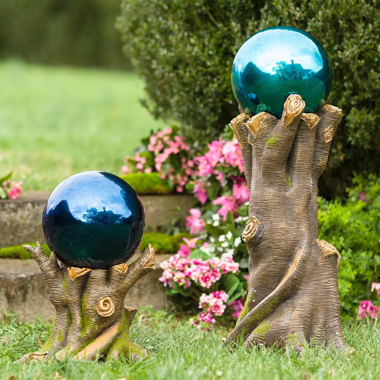 Plow & Hearth Gazing Balls>Stainless Steel Gazing Ball Indigo