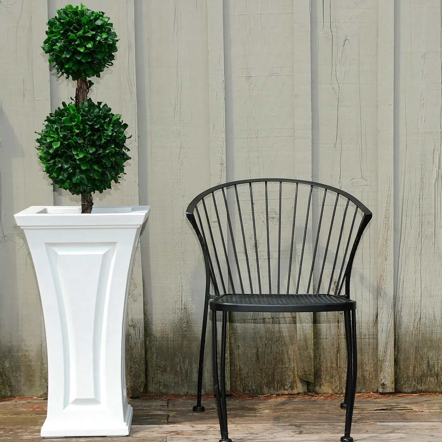 Plow & Hearth Planters & Plant Stands>Surfside Tall Self-Watering Planter, 28"H