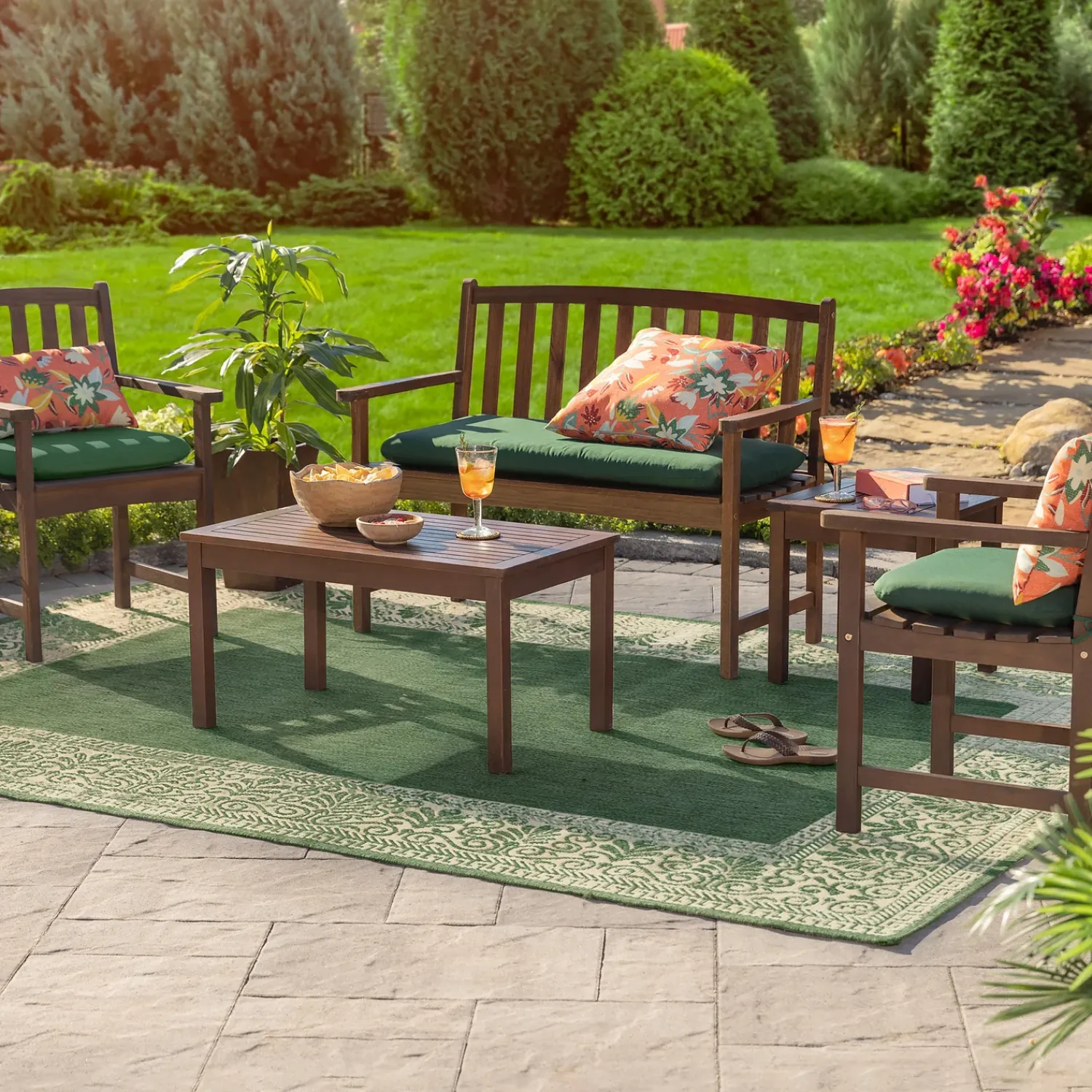 Plow & Hearth Area Rugs>Veranda Border Indoor/Outdoor Rug, 7'6"x 10'9"