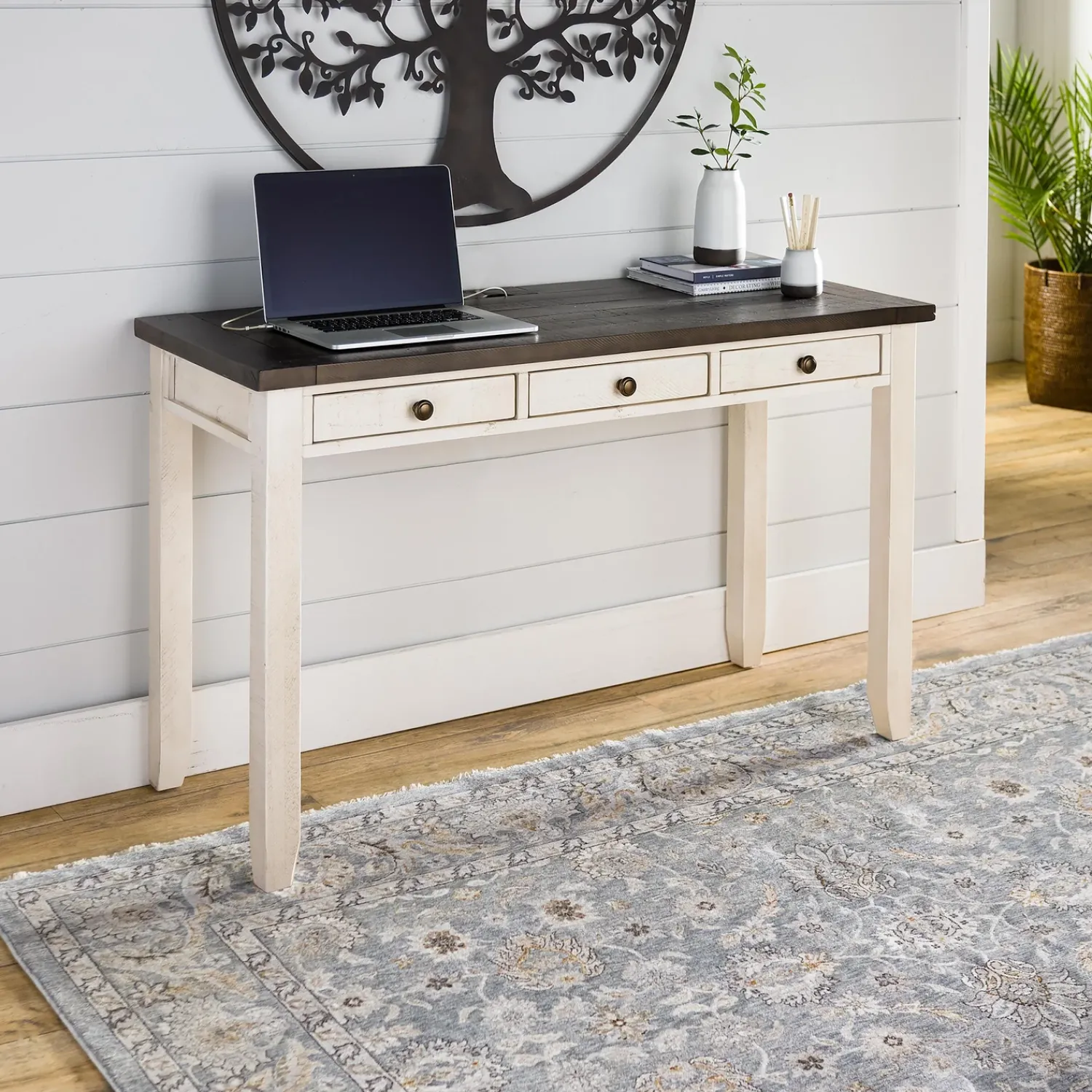 Plow & Hearth Area Rugs>Wakefield Border Polyester Rug, 7'10" x 10'10"