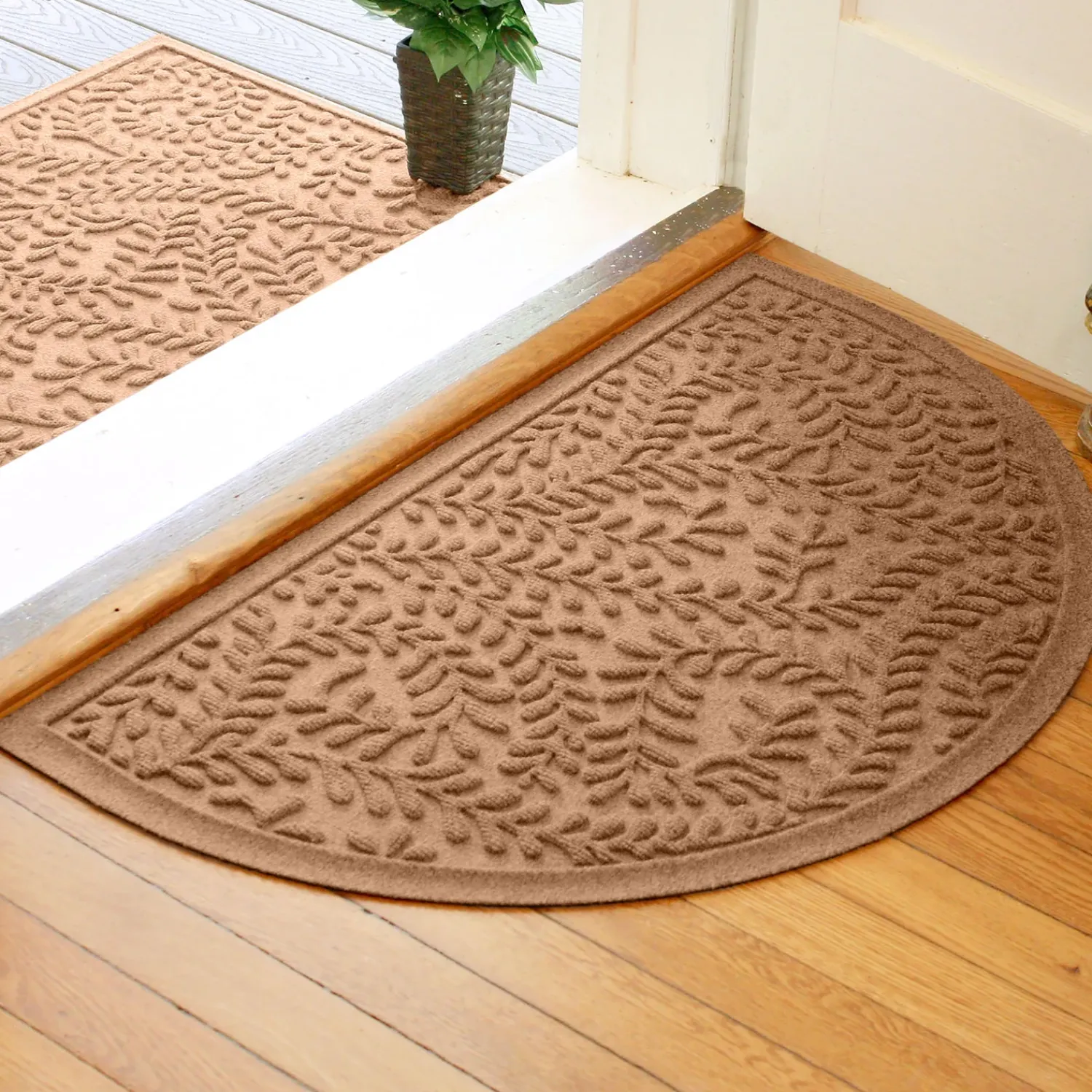 Plow & Hearth Waterhog Doormats>Waterhog Indoor/Outdoor Leaves Half-Round Doormat, 24" x 39"